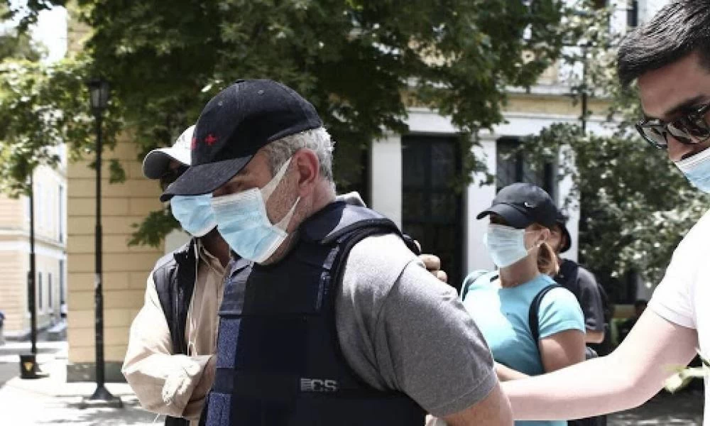 Οδηγείται στον ανακριτή την Δευτέρα ο «ψευτογιατρός»